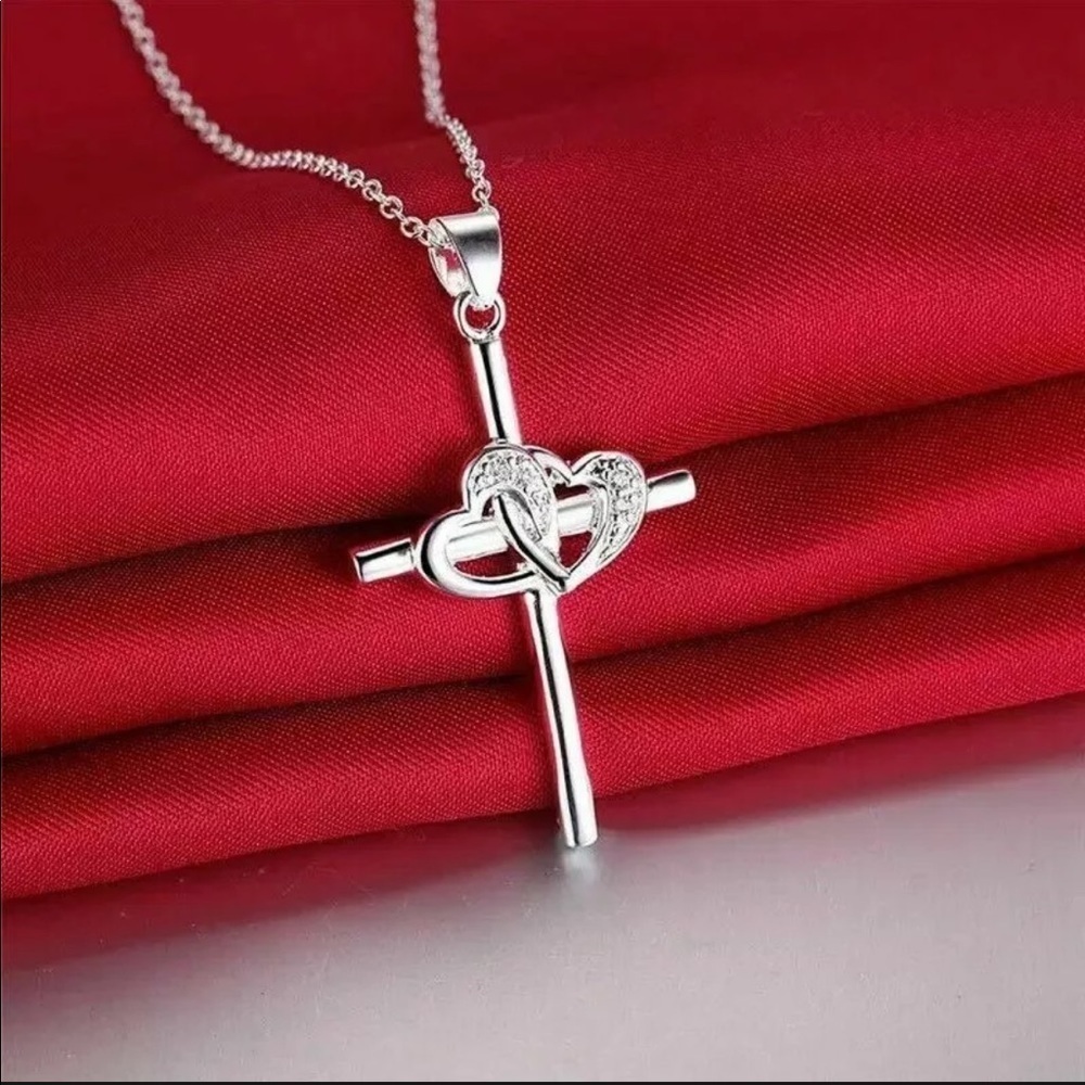Womens 925 Sterling Silver CZ Cubic Heart Cross Pendant Necklace 18”‼️Last One